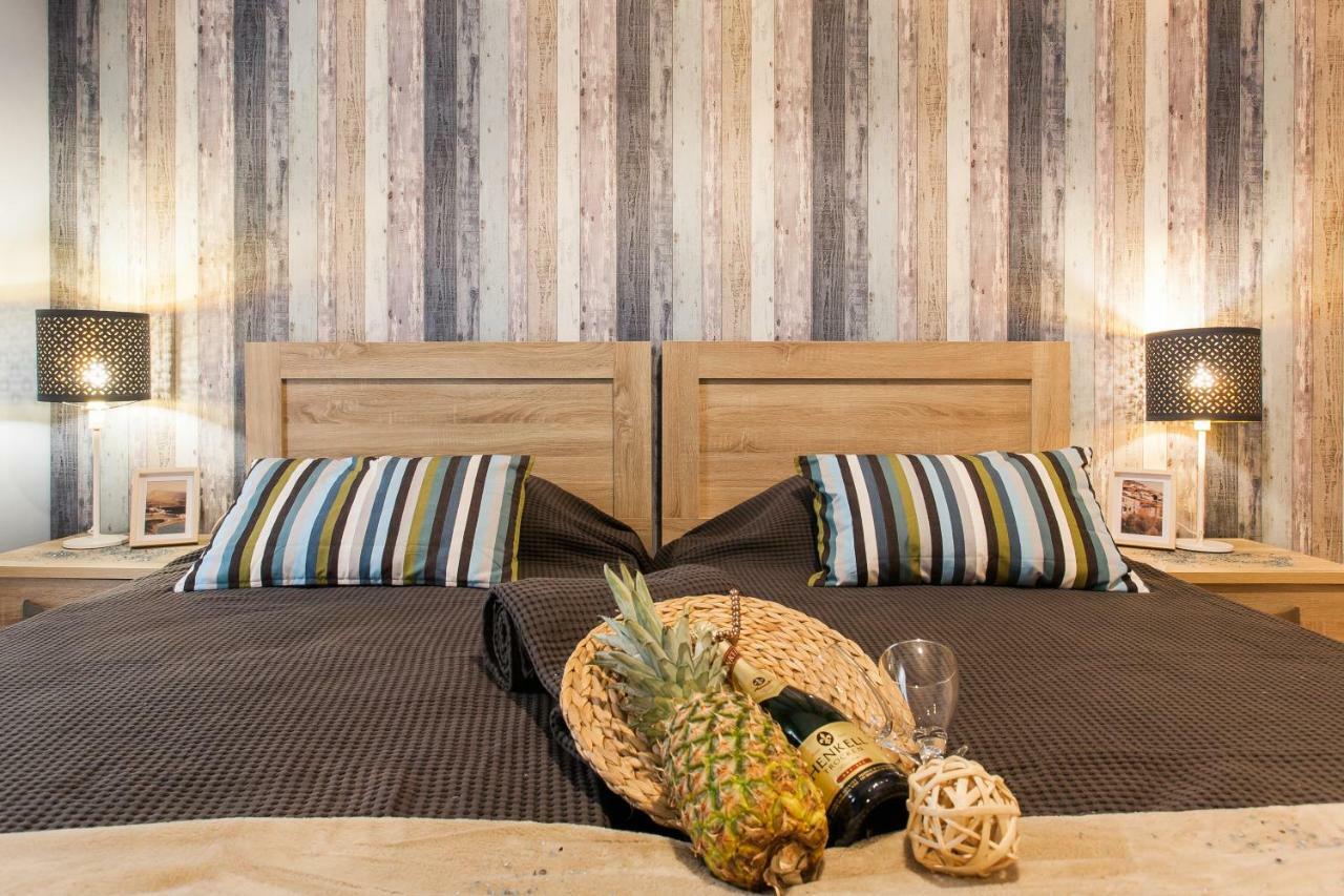 Safe quiet rooms in apartment close to metro station&walk Acropolis Atenas Exterior foto