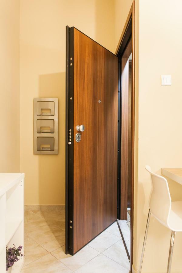 Safe quiet rooms in apartment close to metro station&walk Acropolis Atenas Exterior foto