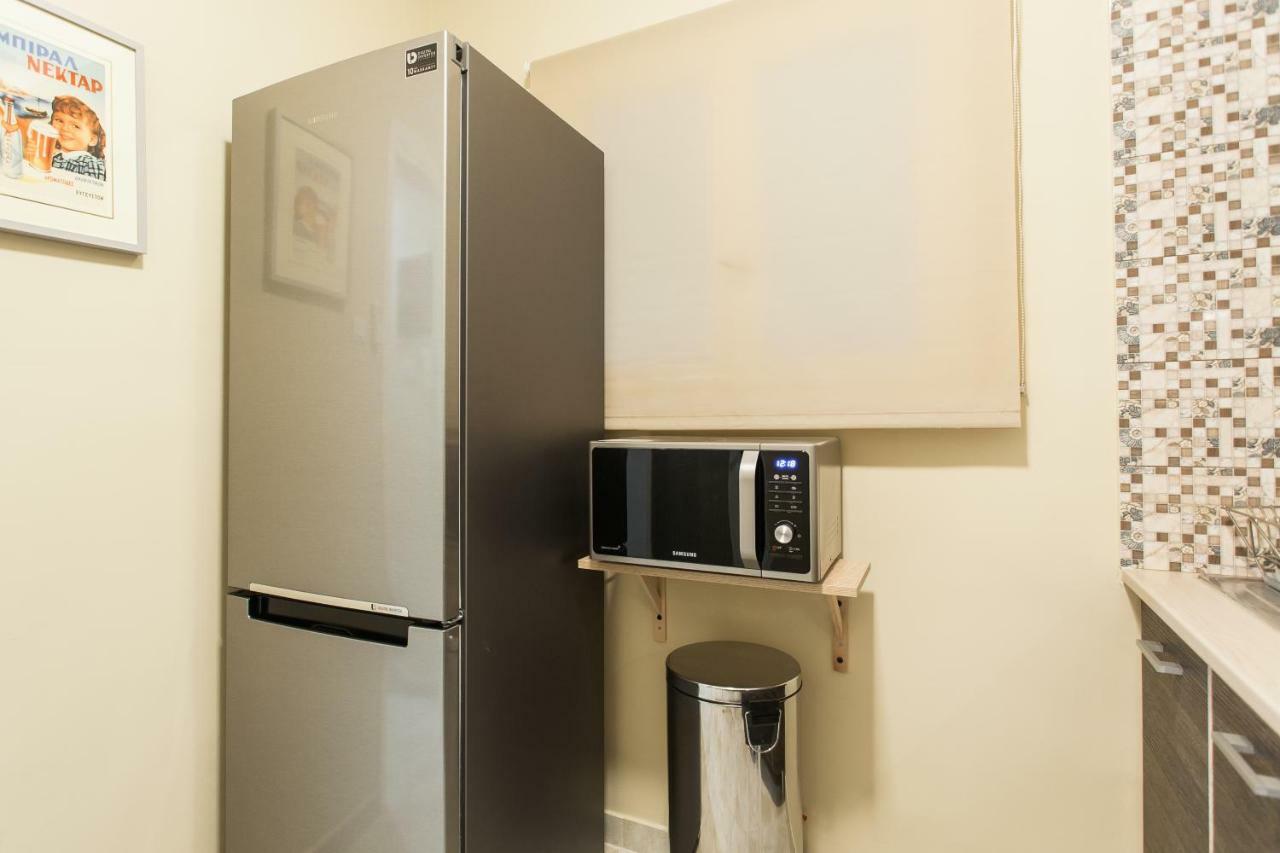 Safe quiet rooms in apartment close to metro station&walk Acropolis Atenas Exterior foto